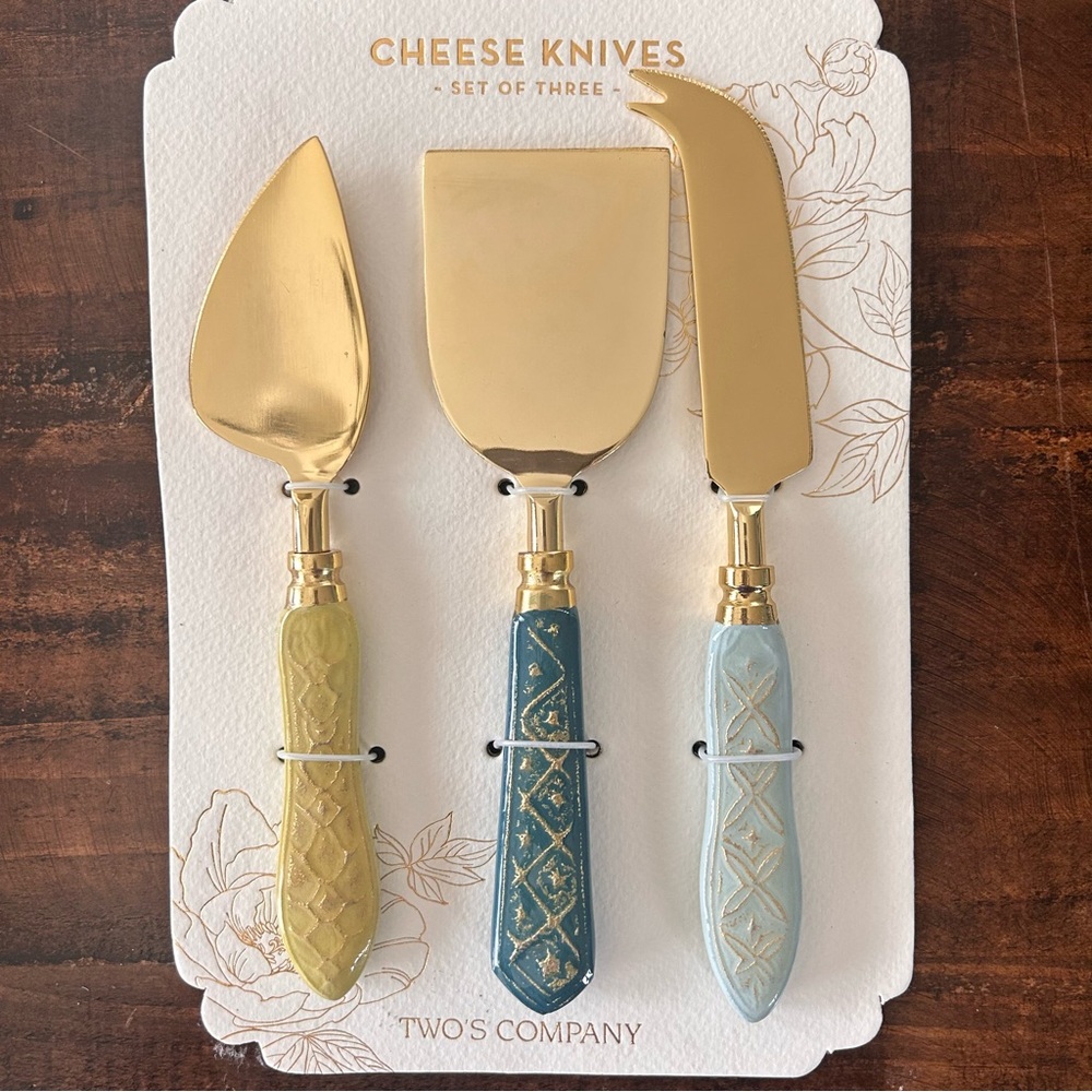 NEW Two's Company Set Of 3 Chantilly Charm Cheese Knives